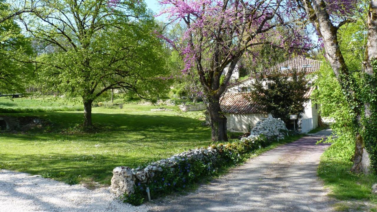 Pern Le Val Du Pech Chantant Chambres D'Hotes מראה חיצוני תמונה
